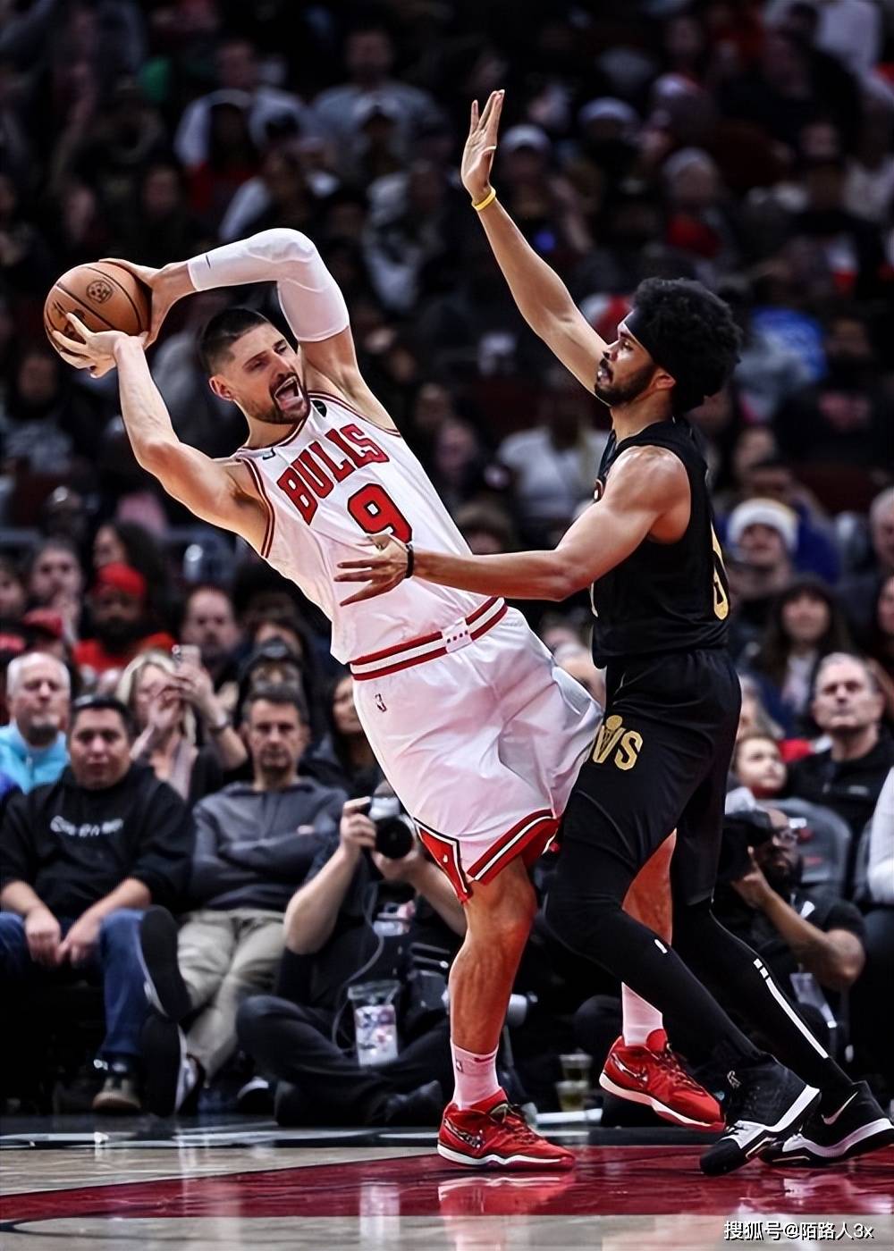 kaiyun包含纽约尼克斯训练开放日，清晨外线爆发引欢呼，NBA季后赛在即，细节决定成败的词条